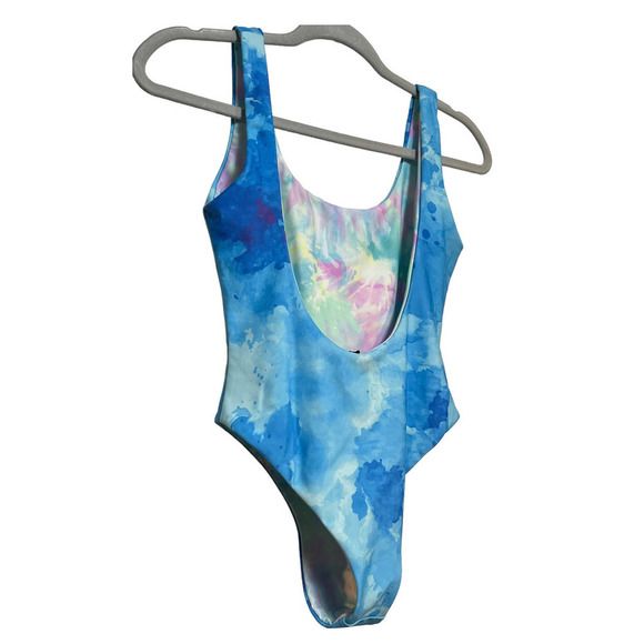 Moana Bikini Seamless + Reversible Heatstroke One Piece Bikini - Picture 7 of 13